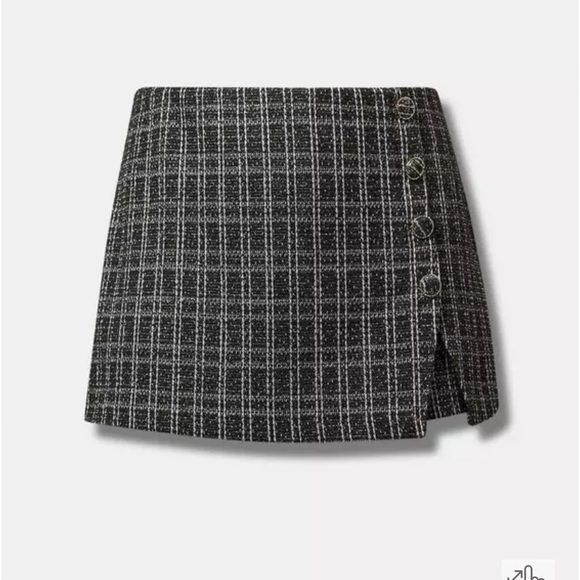 Torrid Pull-On Boucle Mini Skort 2X NWT - Picture 5 of 5